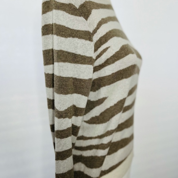 Women’s like new WOT a.new day sweater size S - Picture 10 of 16